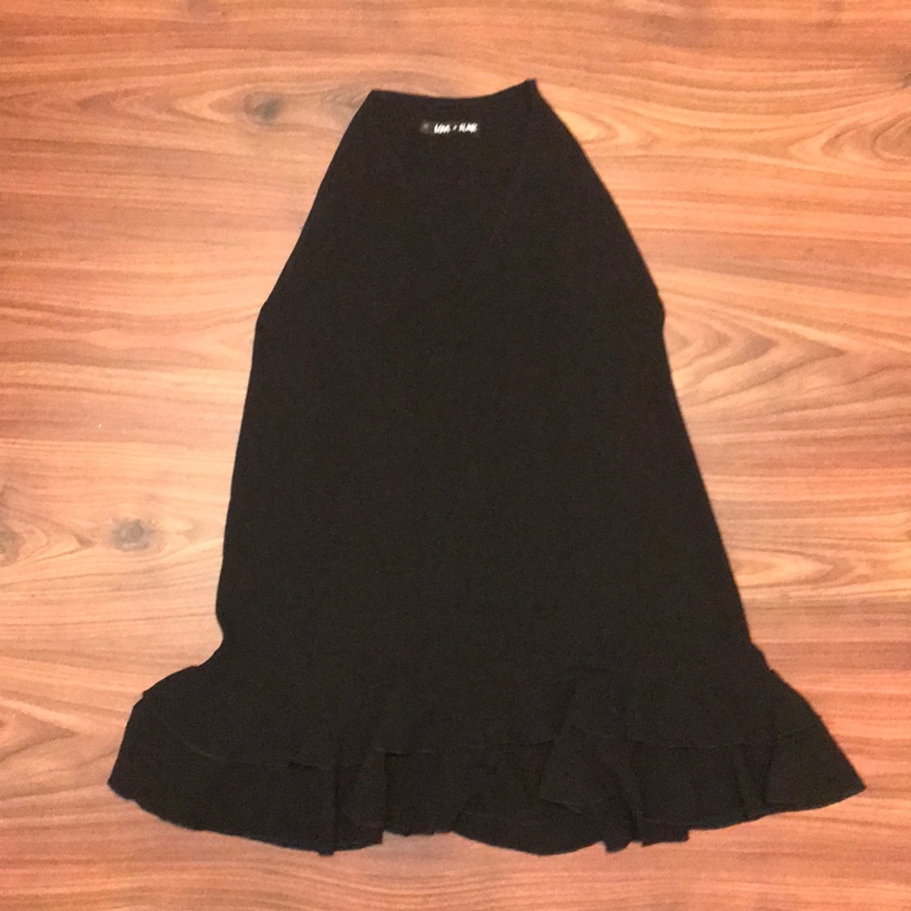 Sleeveless ruffle top